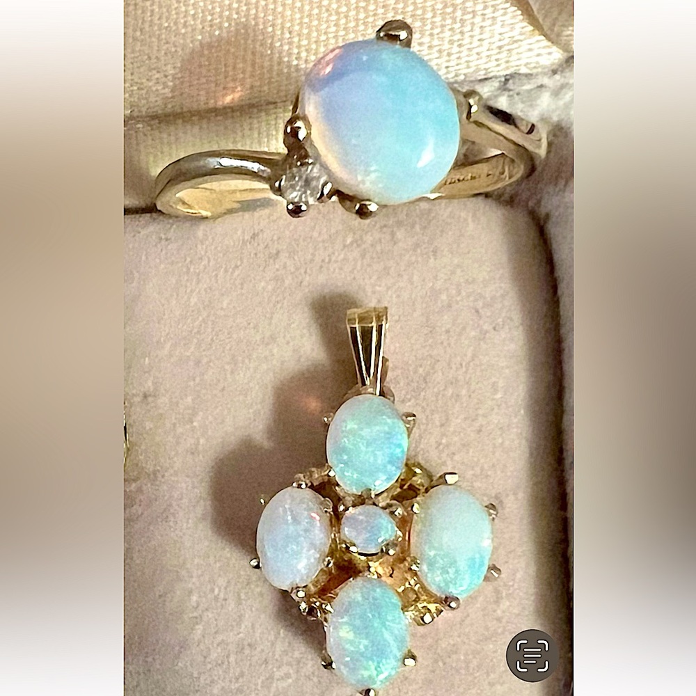 Gorgeous Opal & Diamond Gold Ring Pendant Chain Necklace